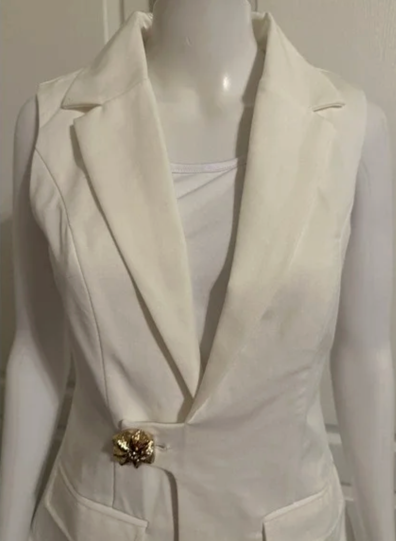 Lizette Collection White Sleeveless Blazer Vest Gold Flower Button